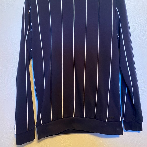 Sweatshirt - Picture 3 of 3